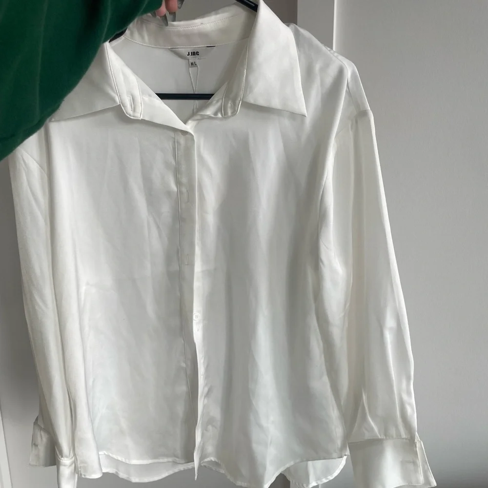 White button down - Picture 1 of 3